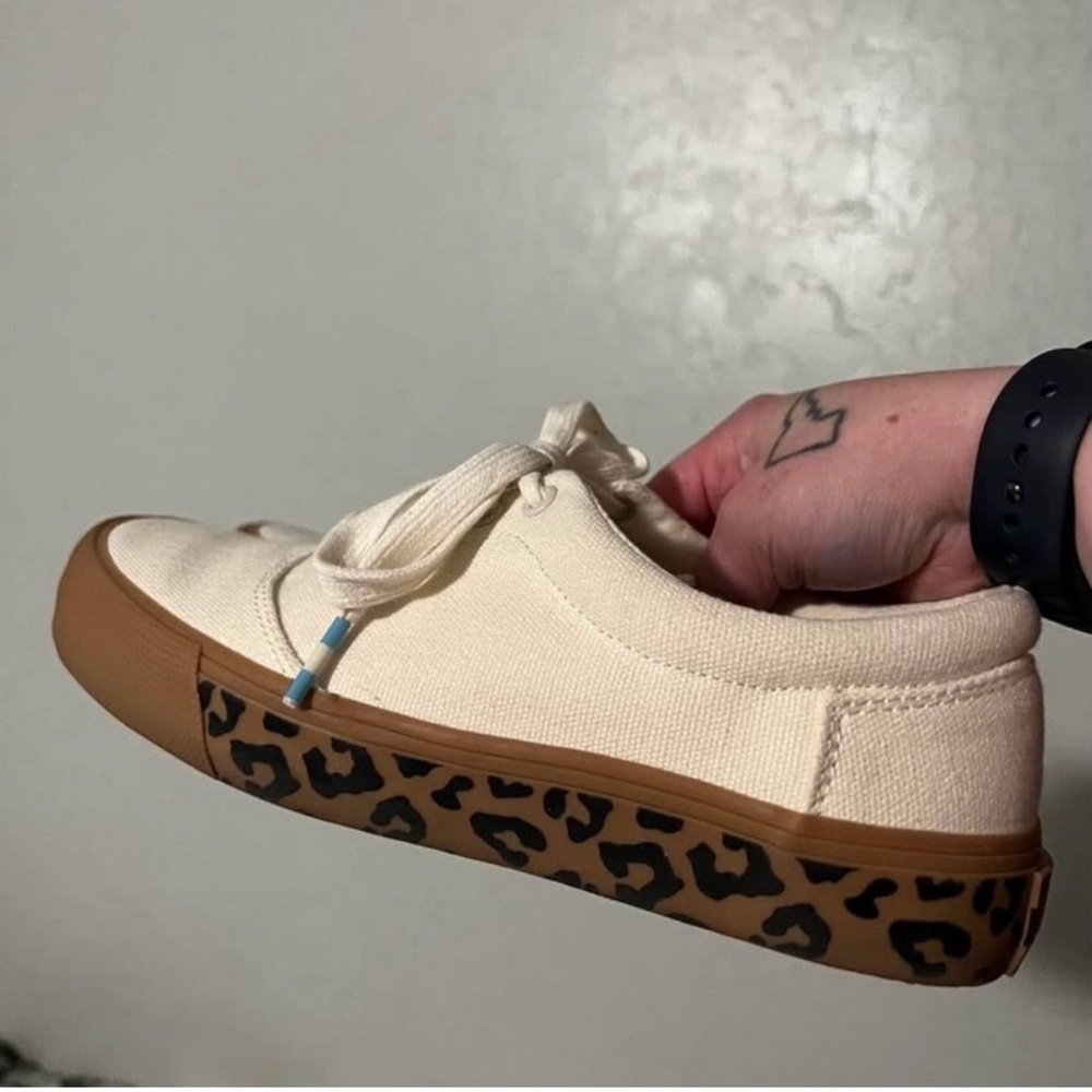 TOMS Women's Cream Canvas Sneakers with Leopard Print Sole